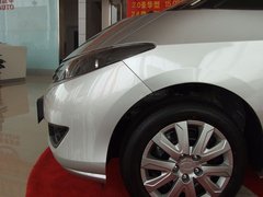 2011款 2.4L 自动 尊稳版尊享型 7座