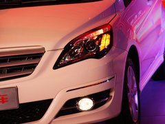 2012款 两厢 1.5L 自动 乐享版
