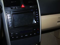 2012款 两厢 1.5L 自动 乐享版