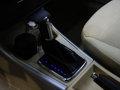 2012款 两厢 1.5L 自动 乐享版
