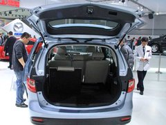 2011款 2.0 自动 舒适型 7座