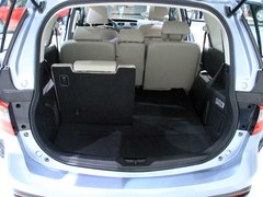 2011款 2.0 自动 舒适型 7座