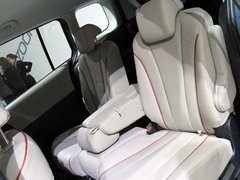 2011款 2.0 自动 舒适型 7座