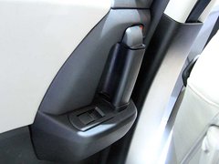 2011款 2.0 自动 舒适型 7座