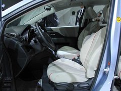 2011款 2.0 自动 舒适型 7座