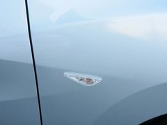 2011款 2.0 自动 舒适型 7座