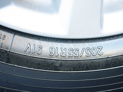 2011款 2.0 自动 舒适型 7座