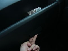 2011款 2.0 自动 舒适型 7座