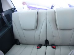 2011款 2.0 自动 舒适型 7座