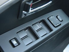 2011款 2.0 自动 舒适型 7座