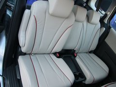 2011款 2.0 自动 舒适型 7座