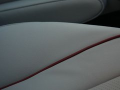 2011款 2.0 自动 舒适型 7座