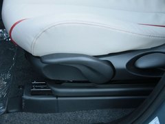 2011款 2.0 自动 舒适型 7座