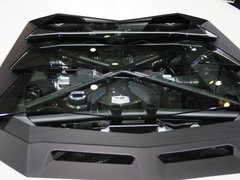 2011款 6.5L AT LP700-4