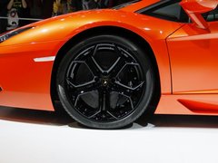 2011款 6.5L AT LP700-4