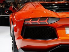 2011款 6.5L AT LP700-4