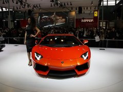 2011款 6.5L AT LP700-4