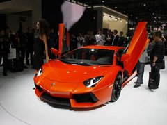 2011款 6.5L AT LP700-4