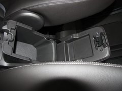 2011款 2.4L 自动 舒适型 5座