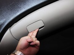 2011款 1.6L 自动 舒适型 GL