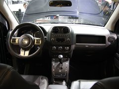 2011款 2.4 CVT 豪华导航型 5座