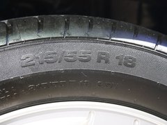 2011款 2.4 CVT 豪华导航型 5座