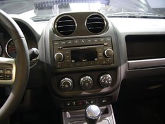 2011款 2.4 CVT 豪华导航型 5座