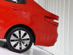 2011款 1.6L 自动 Premium