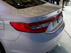 2011款 2.4L 自動 舒適型