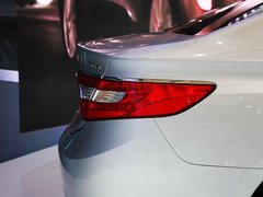 2011款 2.4L 自動 舒適型
