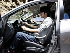 2011款 1.6L CVT 舒适版
