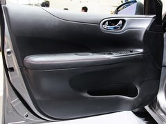 2011款 1.6L CVT 舒适版