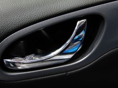 2011款 1.6L CVT 舒适版