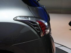 2011款 1.6L CVT 舒适版
