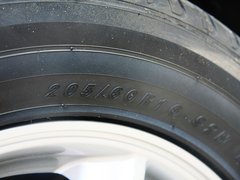 2012款 1.5 手动 精英型 5座