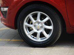 2012款 1.5 手动 精英型 5座