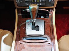 2012款 2.0T 自动 四驱至尊版 5座