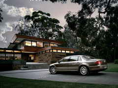 2009款 3.6L 5座加长舒适版