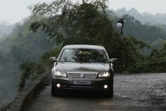 2009款 3.6L 5座加长舒适版