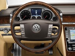 2009款 3.6L 5座加长舒适版