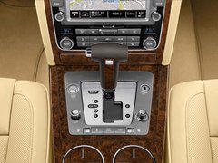 2009款 3.6L 5座加长舒适版