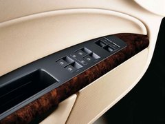 2009款 3.6L 5座加長(zhǎng)舒適版