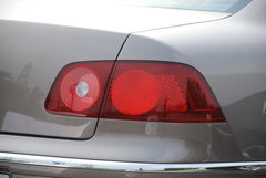2009款 3.6L 5座加长舒适版