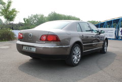 2009款 3.6L 5座加长舒适版