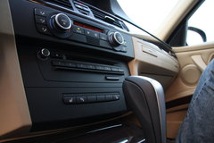 2008款 320i 2.0L 进取型