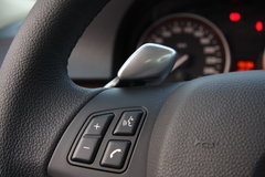 2008款 320i 2.0L 进取型