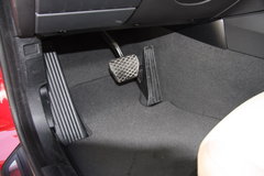 2008款 320i 2.0L 進(jìn)取型