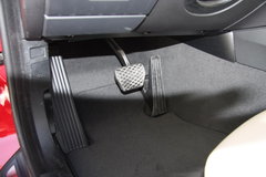 2008款 320i 2.0L 进取型