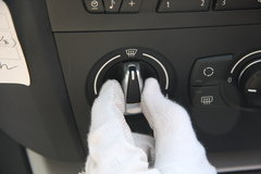 2008款 320i 2.0L 进取型