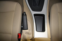 2008款 320i 2.0L 进取型